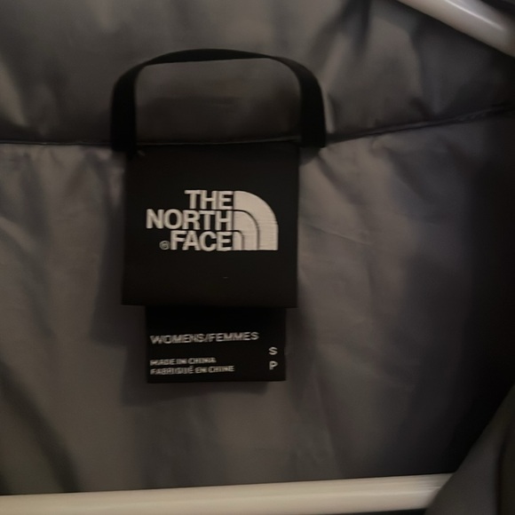 North face winter jacket - Picture 3 of 4